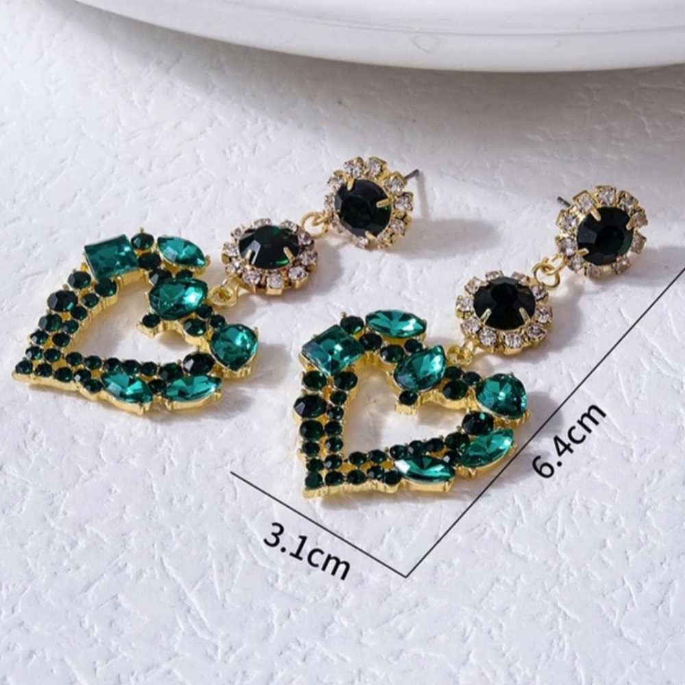 Beautiful heart jewelry design